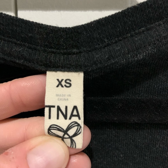 🐝 TNA Del Mar Shirt (V Neck) Oversized fit - Picture 3 of 6